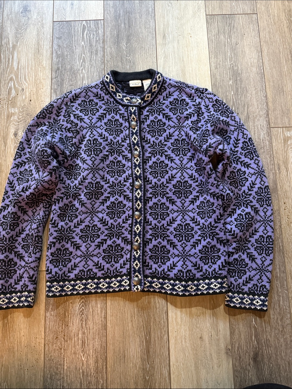 L.L. Bean thick heavy Nordic fair isle purple cardigan sweater sz small
